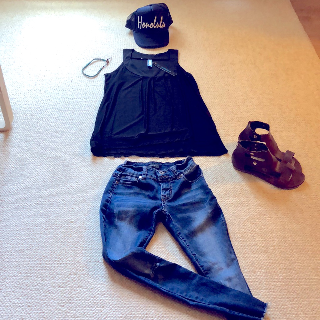 Black Sleeveless Summertop